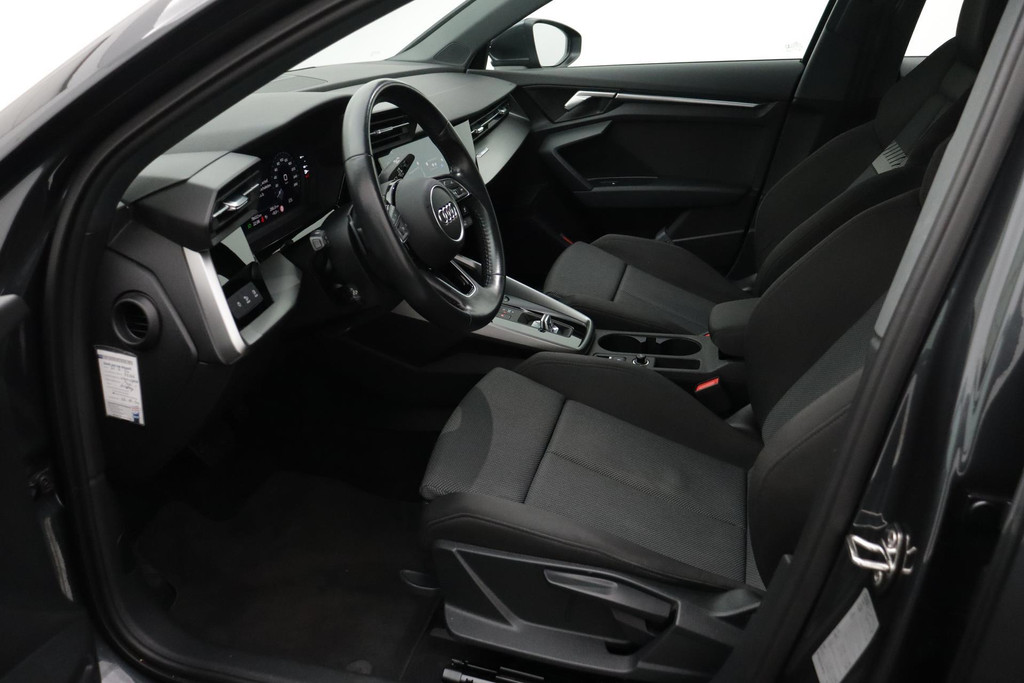 Audi A3 Limousine 35 TFSI Business edition Automaat (NAVIGATIE, LED, CARPLAY, VIRTUAL COCKPIT, 1e EIGENAAR, GOED ONDERHOUDEN) 43091365-12.jpg | Autocentrum Brabant Breda