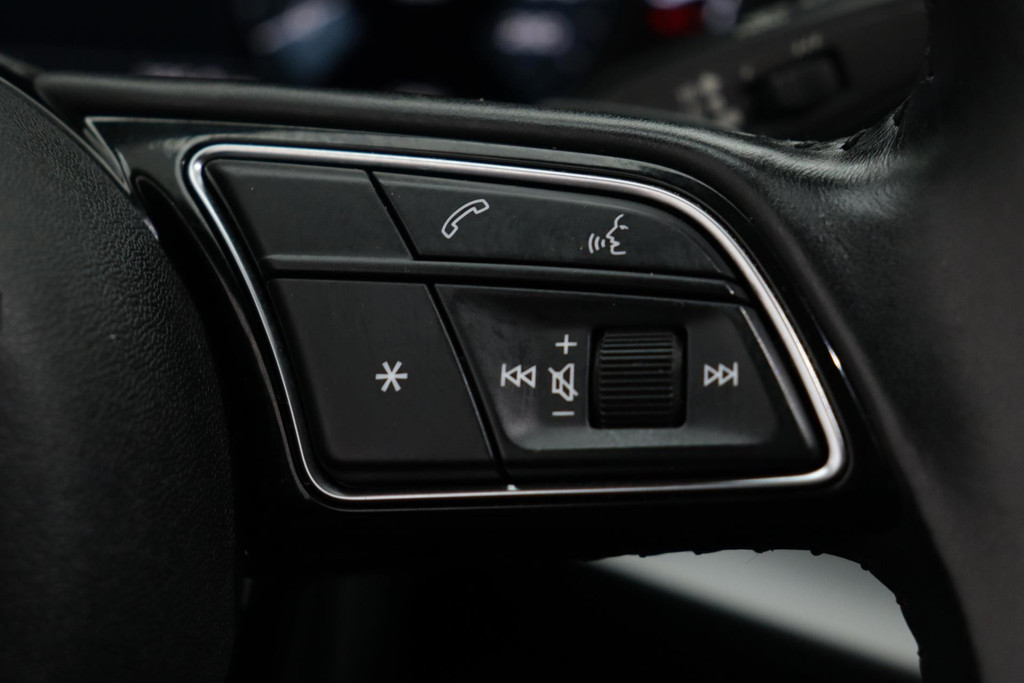 Audi A3 Limousine 35 TFSI Business edition Automaat (NAVIGATIE, LED, CARPLAY, VIRTUAL COCKPIT, 1e EIGENAAR, GOED ONDERHOUDEN) 43091365-17.jpg | Autocentrum Brabant Breda