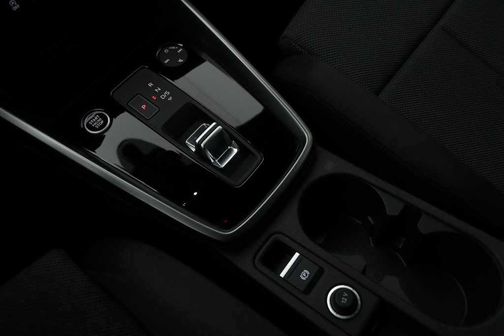 Audi A3 Limousine 35 TFSI Business edition Automaat (NAVIGATIE, LED, CARPLAY, VIRTUAL COCKPIT, 1e EIGENAAR, GOED ONDERHOUDEN) 43091365-22.jpg | Autocentrum Brabant Breda