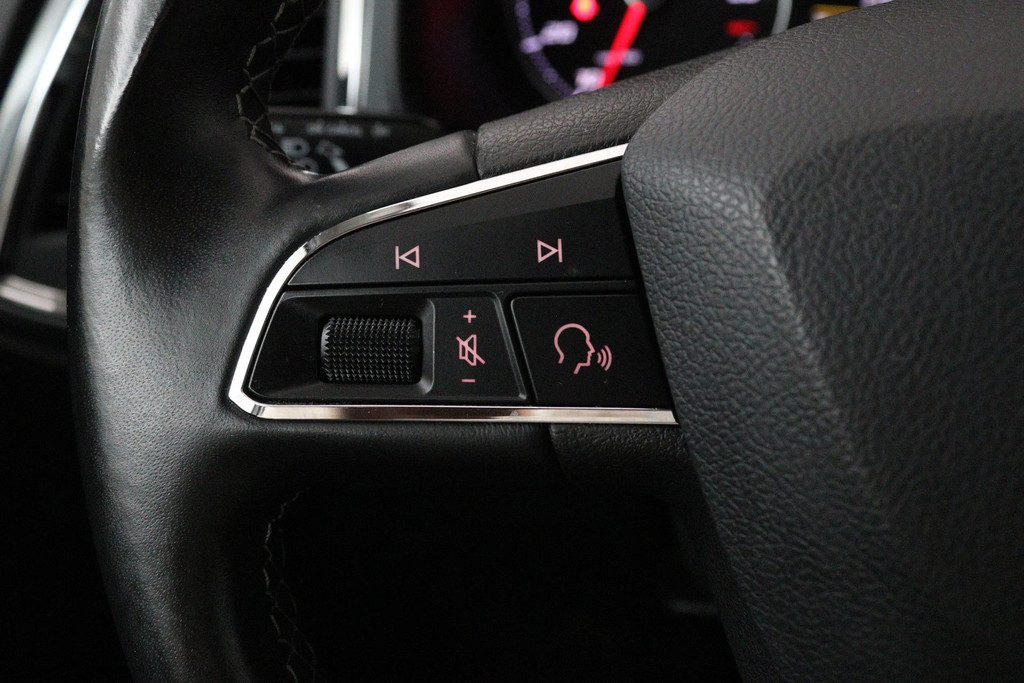 44710829-14.jpg