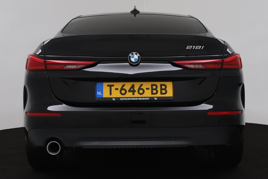 44854041-6.jpg