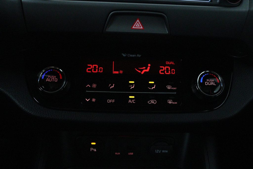 45022078-17.jpg