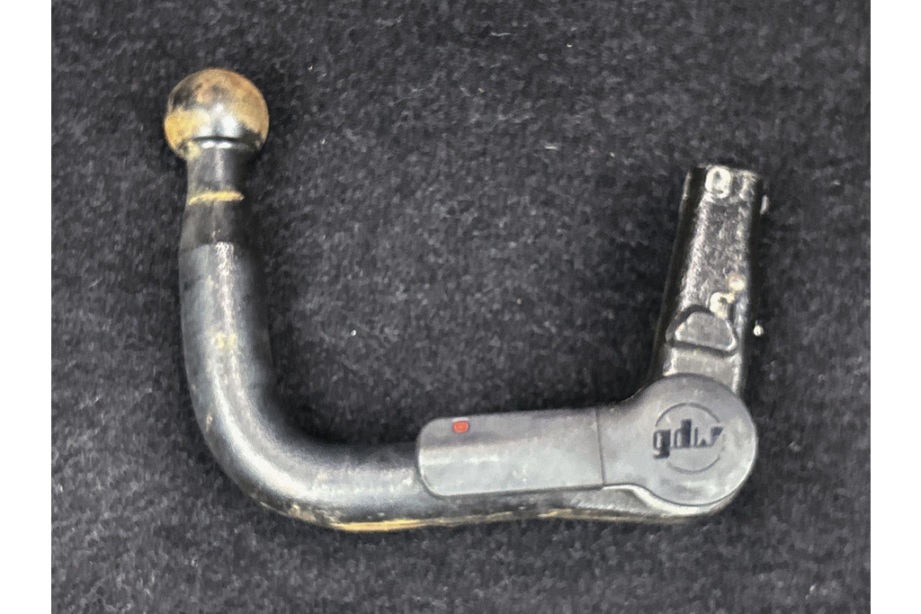 45268318-8.jpg